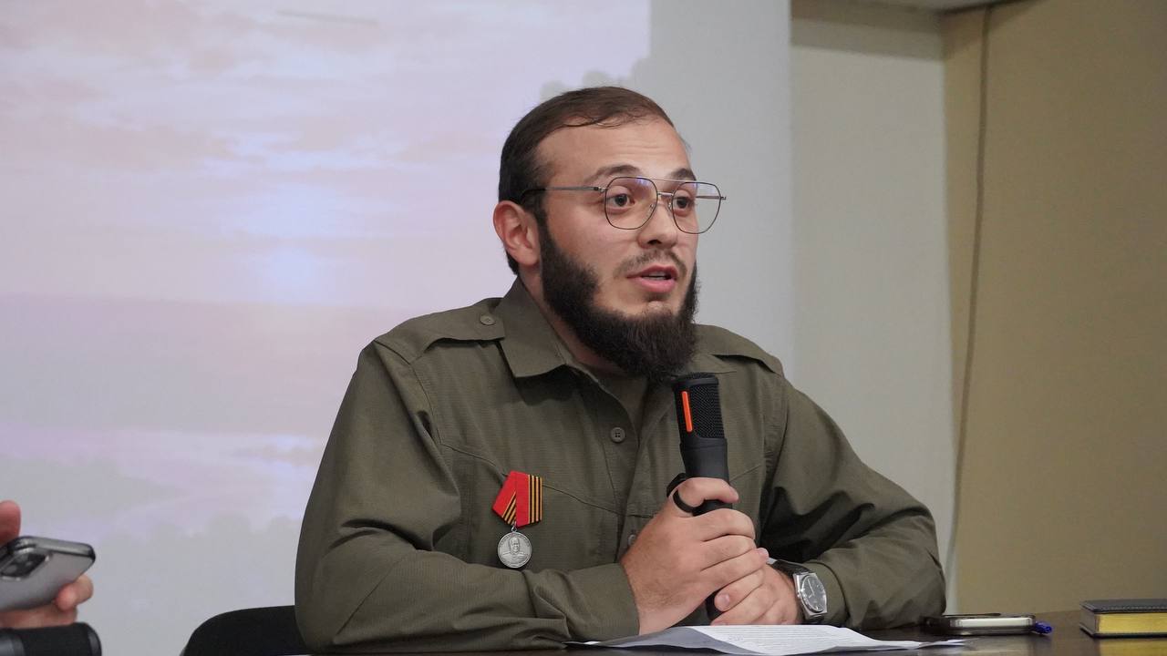 📚Сегодня в Гуманитарно-педагогическом колледже прошла встреча с нашим студентом 1 курса юриспруденции и участником СВО – Алибековым Мухаммадом Абдулму...